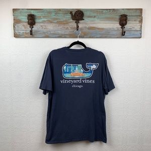 Vineyard Vines Mens Chicago T Shirt Medium Whale Fountain Blue Short Sleeve A62